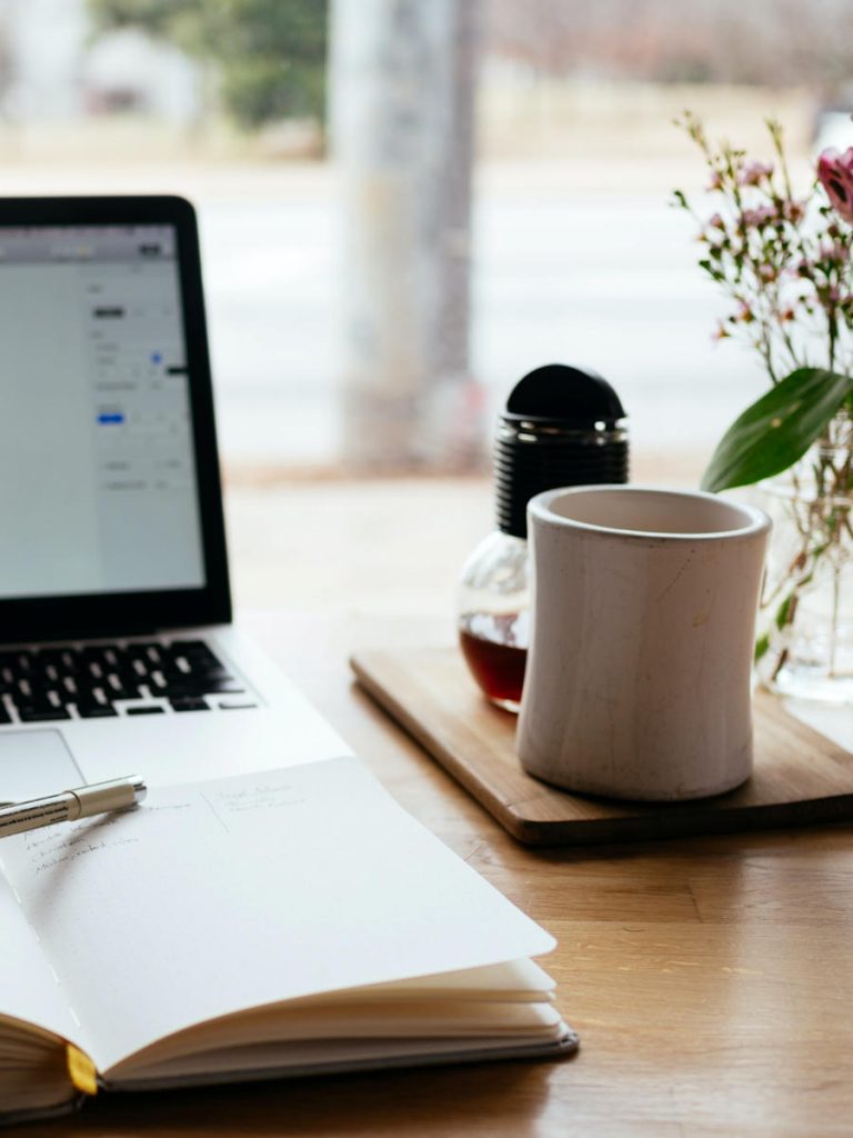 שירותי המכון - מיון גיוס והשמת בכירים, קורסים בגרפולוגיה, גרפולוגיה משפטית וחוות דעת לבתי משפט, זיוף חתימות וכתבי יד, הכוונה מקצועית, ייעוץ אישי לפני בחירת מסלול לימודים או נישואין